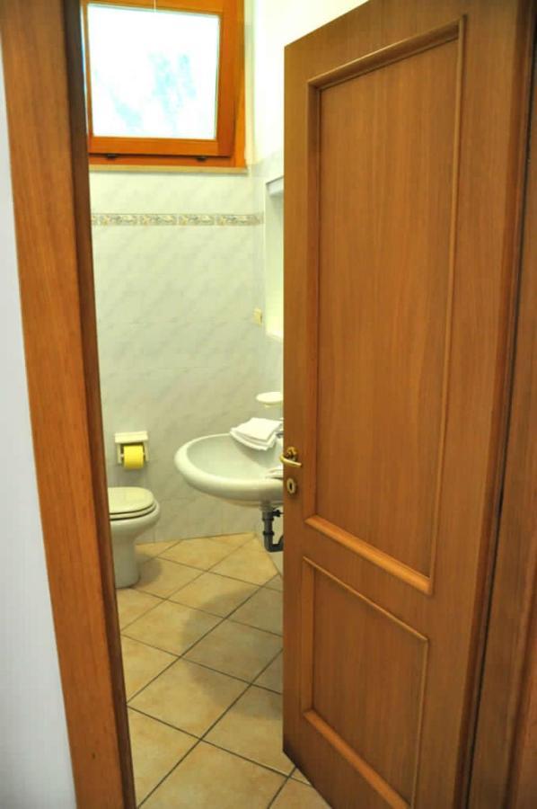 Residence Villa Clara Сан Винченцо Екстериор снимка